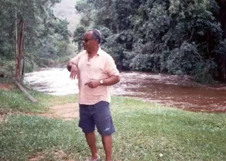 Livro de Aço